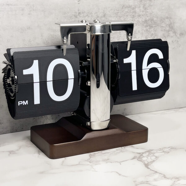 FLIPPO® The Flipping Clock - Image 8