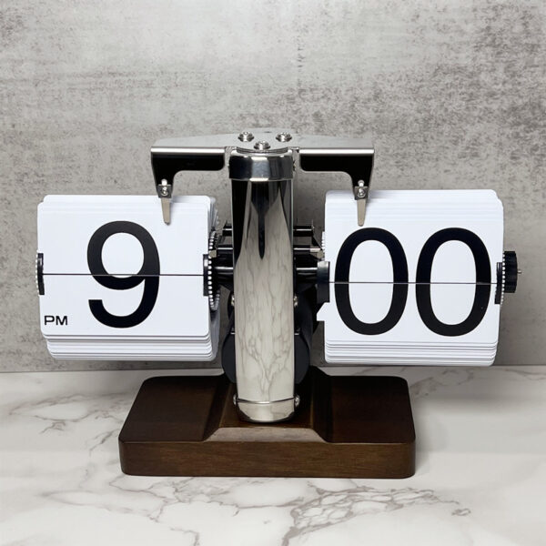 FLIPPO® The Flipping Clock - Image 7